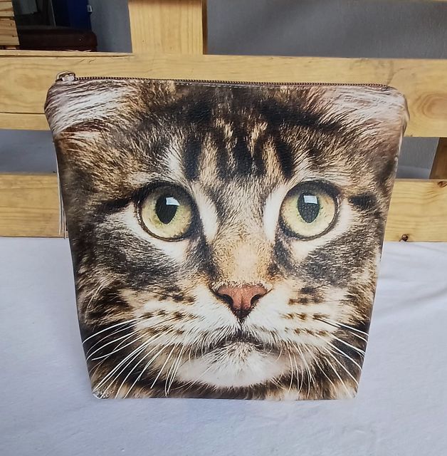 Kosmetiktasche aus Kunstleder, Katze, Stubentiger, braun
