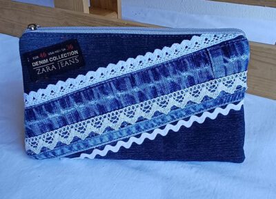 Jeans-Upcycling Mäppchen/Kosmetiktasche mit Spitze