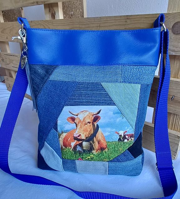 Jeans-Upcycling Crossbag, Umhängetasche im Patchworklook