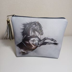 Kosmetiktasche aus Kunstleder Wild Horse, Wildpferd, grau