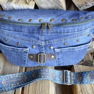 Bodybag „Denim Rebel“ – Upcycling mit Attitude