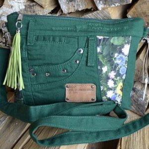 Kleine Crossbag „Green Blossom“ – Nachhaltig & Blütenstark