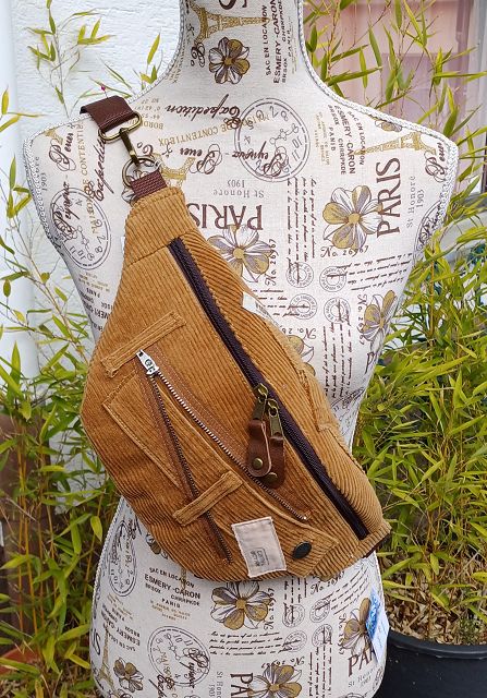 Bodybag „Cord Classic“