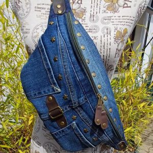 Bodybag „Denim Rebel“ – Upcycling mit Attitude