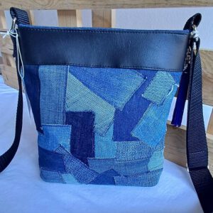 Jeans-Upcycling Crossbag "Blue-Patch", Schultertasche, Umhängetasche