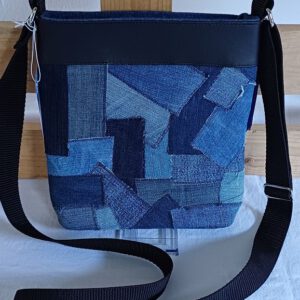Jeans-Upcycling Crossbag "Blue-Patch", Schultertasche, Umhängetasche