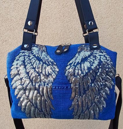 Jeans-Upcycling Handtasche mit Engelsflügeln, "Angel Wing Tote", Schultertasche