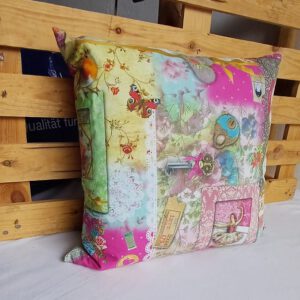 Großes Baumwollkissen mit nostalgischem Motiv
