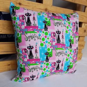 Großes Flanellkissen – Katze Sophisticat inklusive Füllkissen