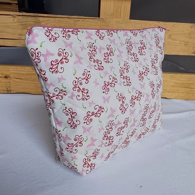 Große Kosmetiktasche „Rosenranke & Schmetterlinge“