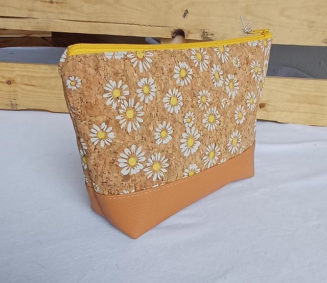 Kosmetiktasche „Margeritenzauber“
