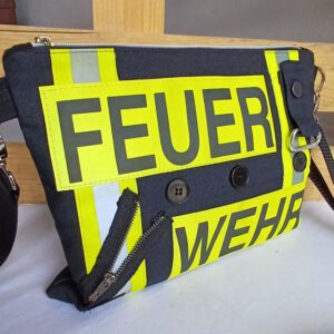 Crossbag Feuerwehr, Schultertasche, Umhängetasche, Feuerwehr-Upcycling