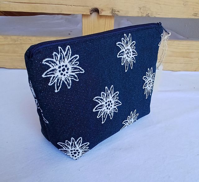 Kosmetiktasche „Edelweißzauber“