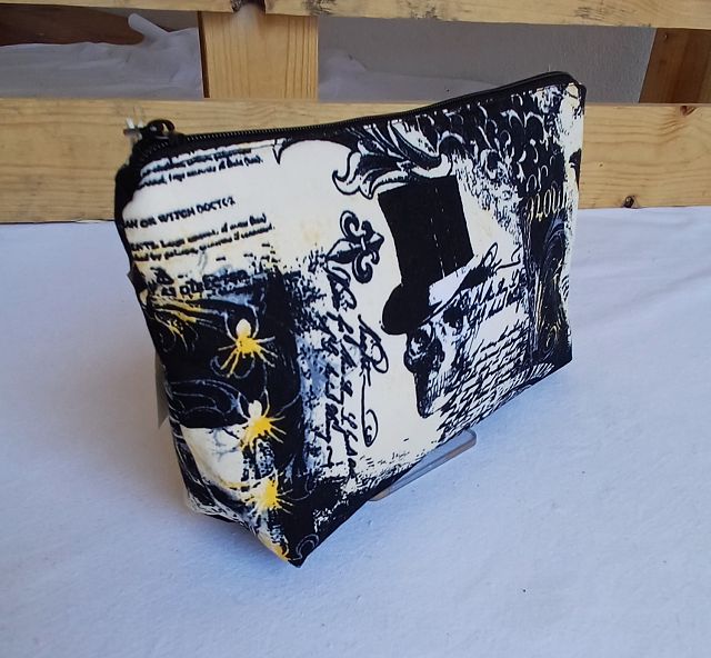 Kosmetiktasche „Dark Secrets“