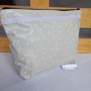 Kosmetiktasche „LaceTouch“