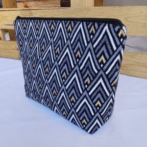 Große Kosmetiktasche aus Jacquardstoff im grafischen Muster